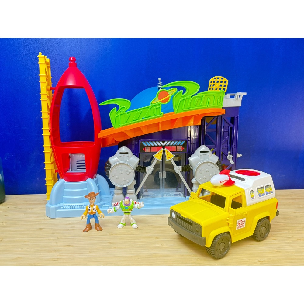 Imaginext Toy Story Pizza Planet Playset with Truck Woody Buzz Lightyear Figures